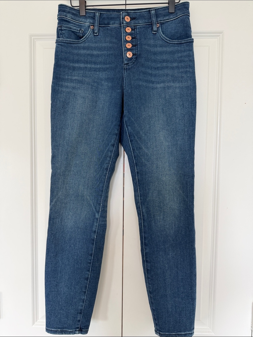 Express Curvy Skinny Mid Rise Jeans